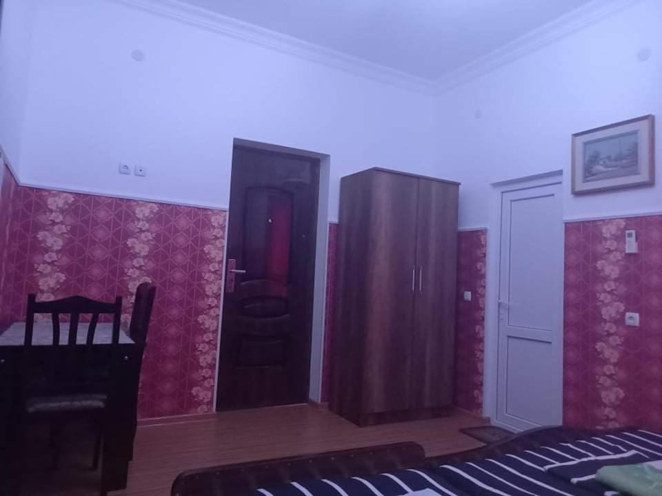 Guest House Fazisi Kutaisi Exterior foto